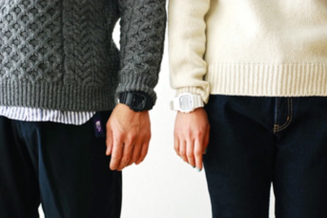 MHL×GSHOCKコラボはコーデしやすいシンプルさが人気