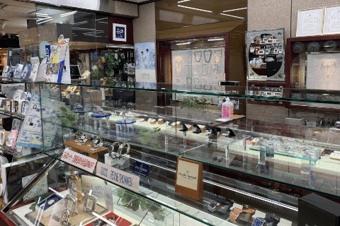 中野の時計店：フジヤ時計店の特徴・品揃え