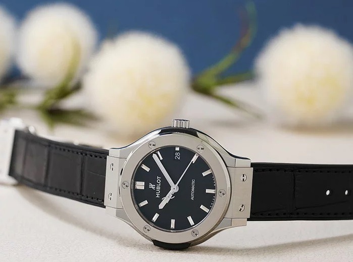 ウブロの修理は安定した技術の人気業者に依頼しよう！