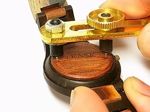 オリジナル工具も販売