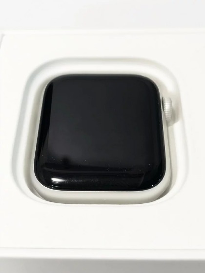 Apple Watch Series 4 GPSモデル 40mm MU642J/A