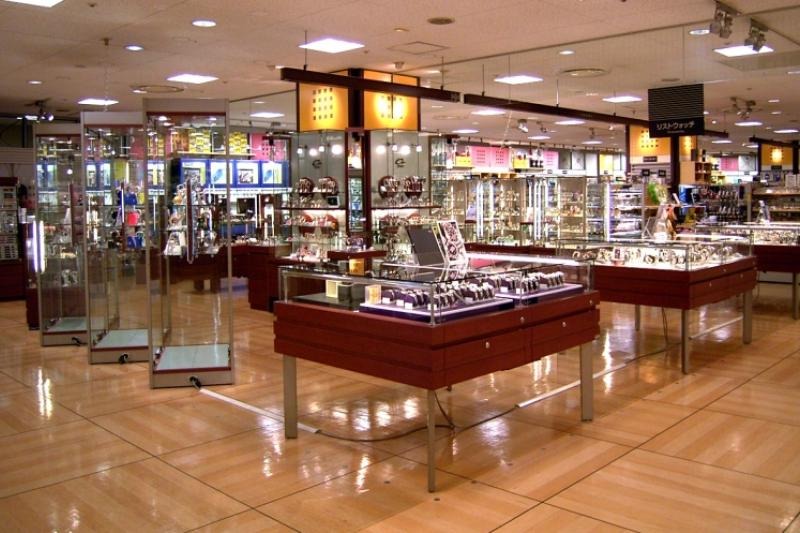 広島市中区の時計店：オンタイム広島ロフト店