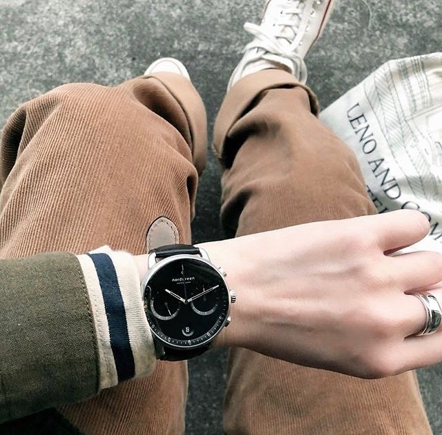 ①Pioneer(パイオニア)はまさに大人のクロノグラフ