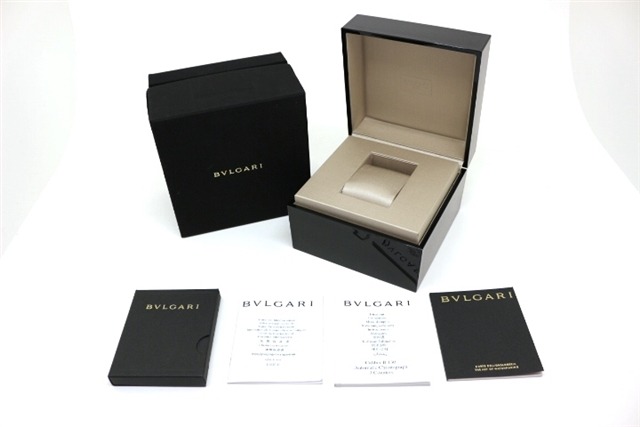 ブルガリの時計スーパーコピー(偽物)見分け方1:ギャランティーカードの有無