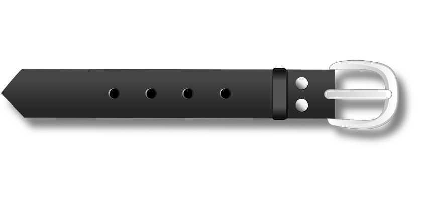 ③ベルトは黒の革製