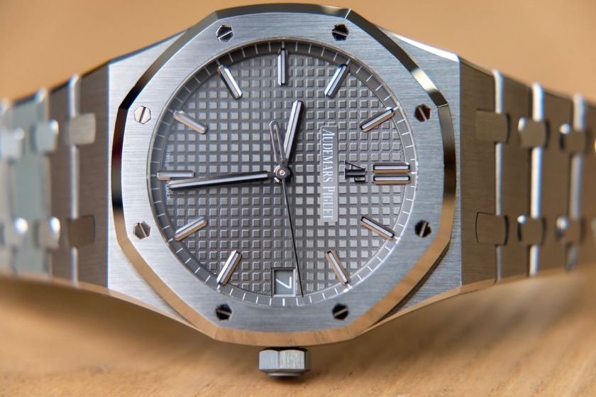 ブレス素材の違い