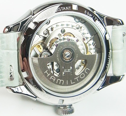 ムーブメントは他社製