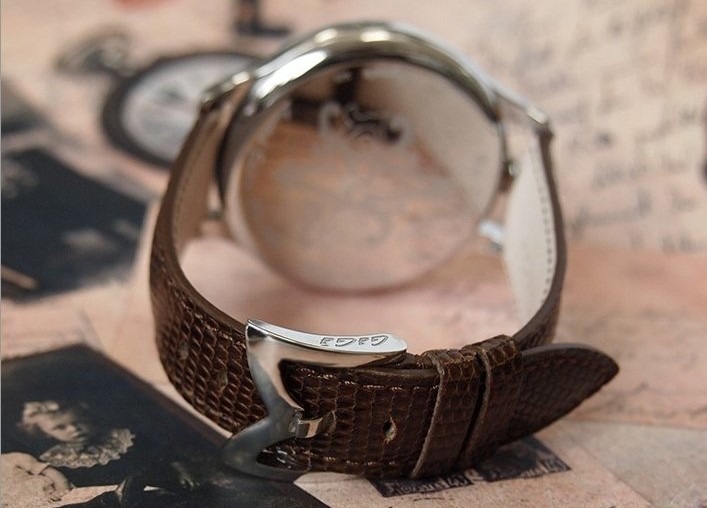 ベルトの刻印の違い