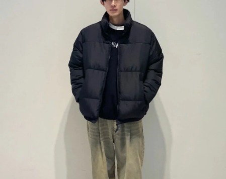 ブラック×ロゴスウェット