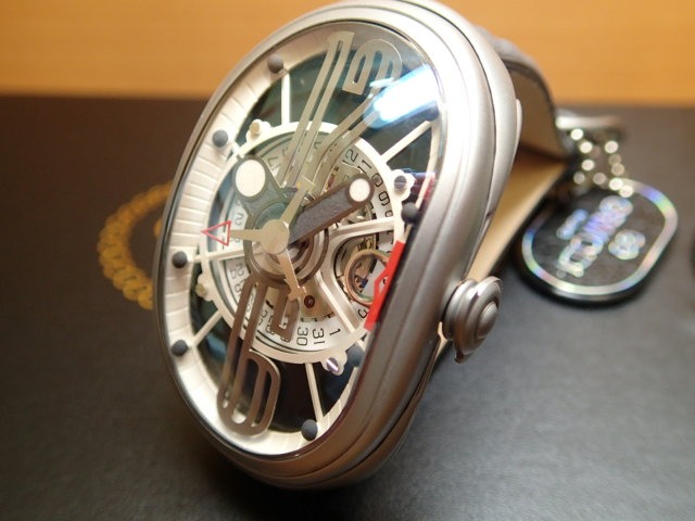 グリモルディ　腕時計