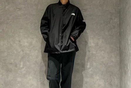 ブラック×ブラックパンツ