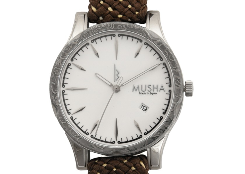 MUSHA(ムシャ)「Nobunaga」（白文字盤✕組紐）