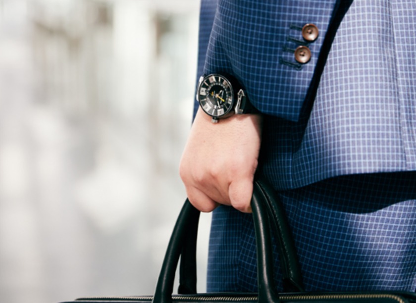 ルイヴィトン（LOUIS VUITTON）の腕時計：2002年 本格的コレクション「タンブール」誕生