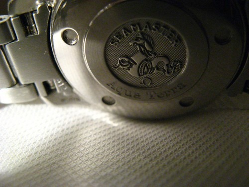 オメガシーマスター120mの評価を調査！買取価格は高い？