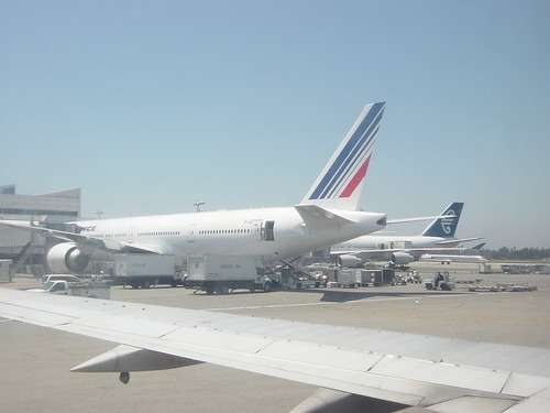 新品ポルシェデザインは個人輸入が可能