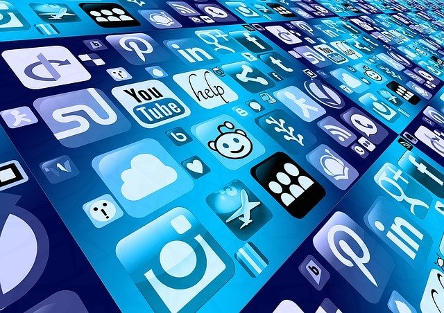 もうタイムカードは必要ない スマホで使える勤怠管理アプリ7選 Smartdocument