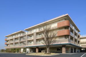 スーパー・コート川西