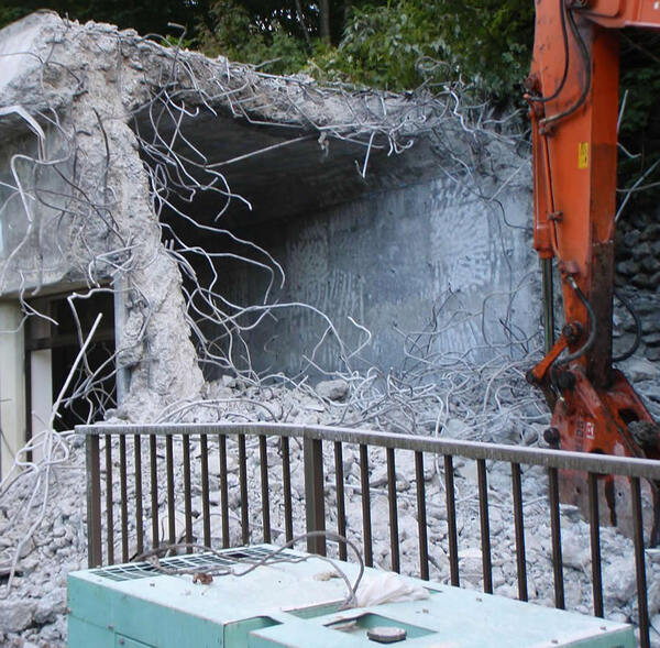 解体業社イメージ