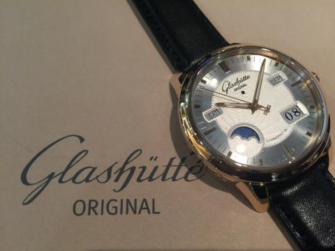 グラスヒュッテ・オリジナル GLASHUTTE ORIGINAL セネタパーペチュアル 100-02-01-01-04