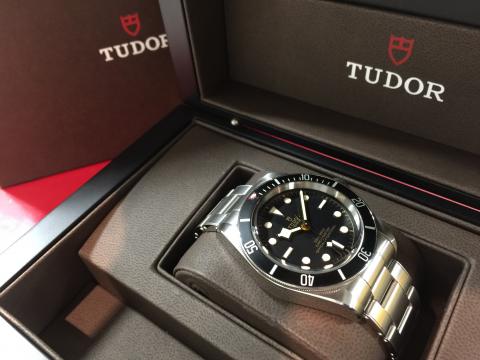 チューダー TUDOR ヘリテージ ブラックベイ 79230N