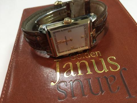 ユニバーサル・ジュネーブ UNIVERSAL GENEVE ゴールデンヤヌス 042.400/0/20