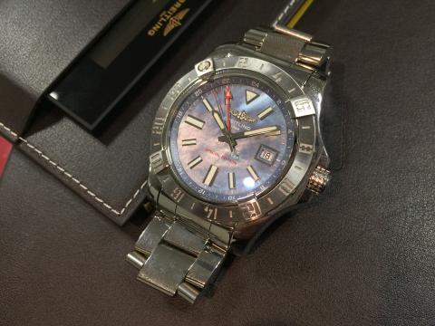 ブライトリング BREITLING アベンジャーⅡ GMT 日本限定 A32390