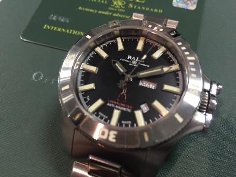 ボール・ウォッチ BALL WATCH エンジニアハイドロカーボン シルバーフォックス DM2036A-S8C5-BK