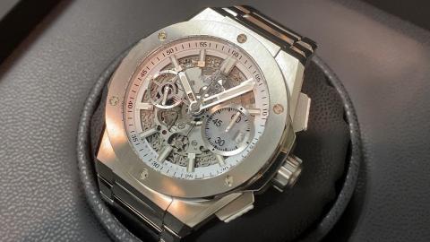 ウブロ HUBLOT ビッグバン インテグラルチタニウム 451.NE.2010.NX.JPN