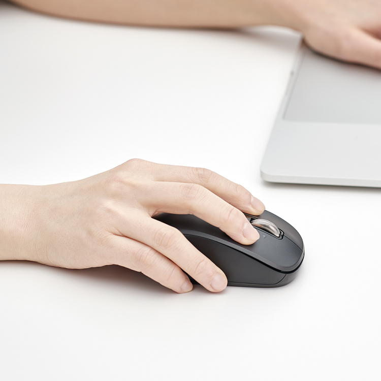 ナカバヤシ 【感動ホイールマウス】Bluetooth・USB無線(デュアル)静音5ボタンBlueLEDマウス Mサイズ/ブラック MUS-DKF242BK (tm)の商品画像2枚目