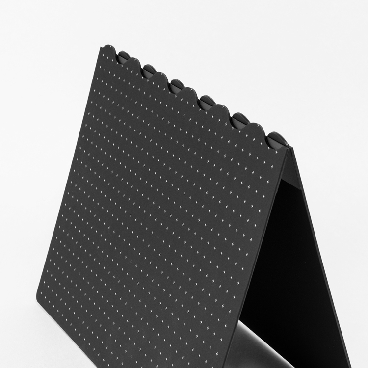 折りたたみカッティングマット+/A3サイズ/ブラック CTMO-A3PL-Dの商品画像3枚目