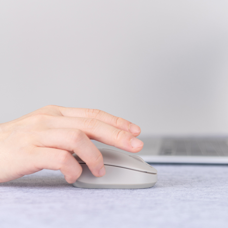 ナカバヤシ 小型無線静音3ボタンBlueLEDマウス/グレージュ MUS-RKT246GY (tm)の商品画像2枚目