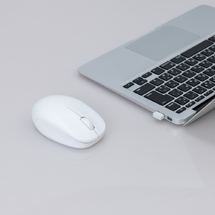 ナカバヤシ　無線静音　3ボタン　BlueLEDマウス／ホワイト　MUS-RKT247W　(tm)の商品画像3枚目