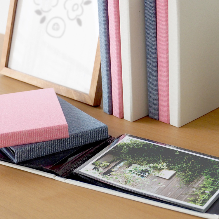 ナカバヤシ cotto. （コット） 黒台紙フォトアルバム／2L判タテ２４枚／ホワイト A-COP2L-241-Wの商品画像4枚目