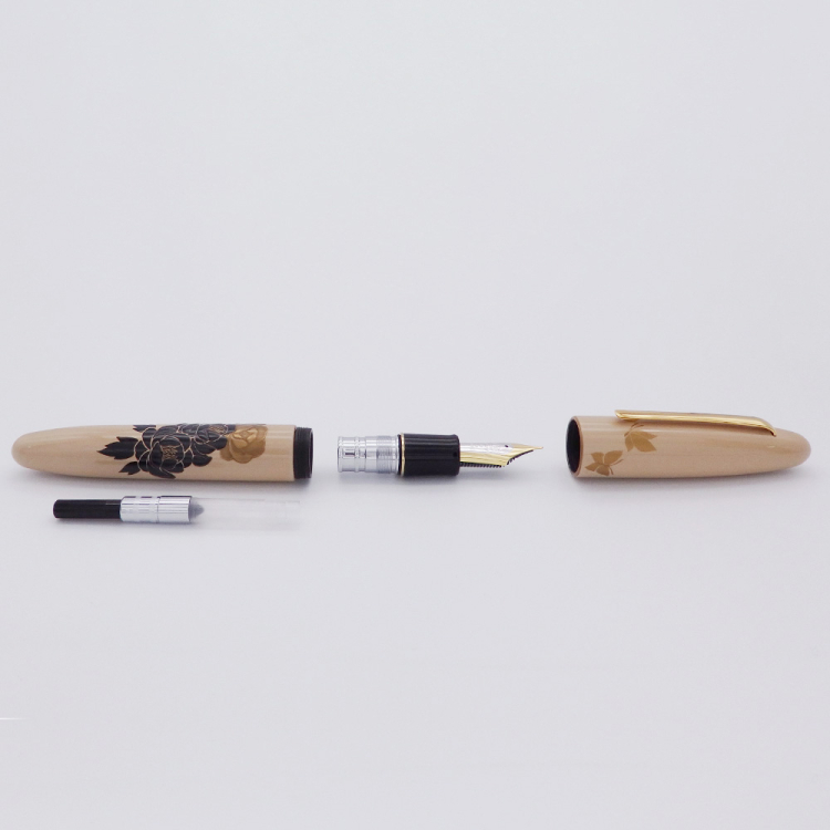ナカバヤシ TACCIA 影絵 蒔絵万年筆 牡丹と蝶々-B TKG-L18F-BC-Bの商品画像10枚目