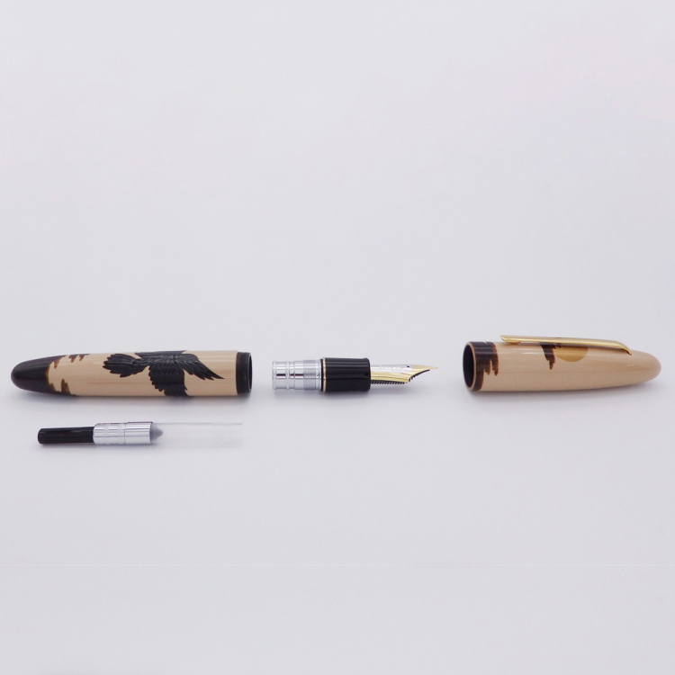 ナカバヤシ TACCIA 影絵 蒔絵万年筆 八咫烏と太陽-B TKG-L18F-YT-Bの商品画像7枚目