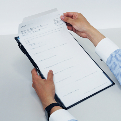 ナカバヤシ アンケートクリップボード ブルー QB-ENA4E-BLの商品画像4枚目