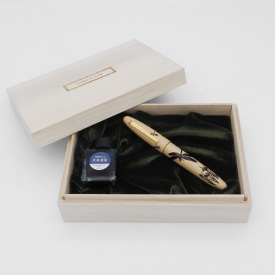 ナカバヤシ TACCIA 影絵 蒔絵万年筆 蜻蛉と菖蒲-B TKG-L18F-TS-Bの商品画像7枚目