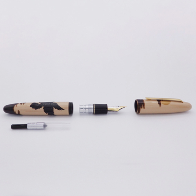 ナカバヤシ TACCIA 影絵 蒔絵万年筆 八咫烏と太陽-B TKG-L18F-YT-Bの商品画像7枚目