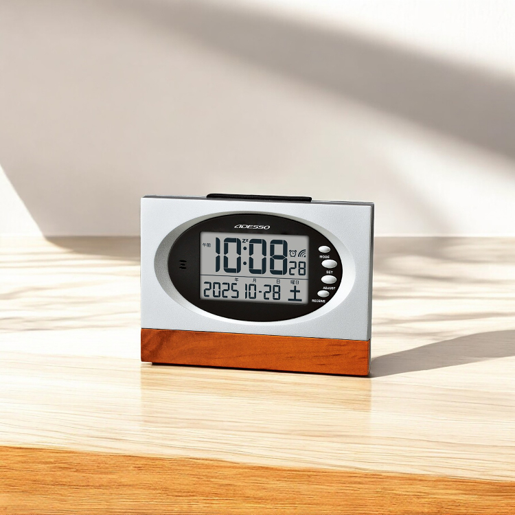 アデッソ　ウッド電波クロックの商品画像