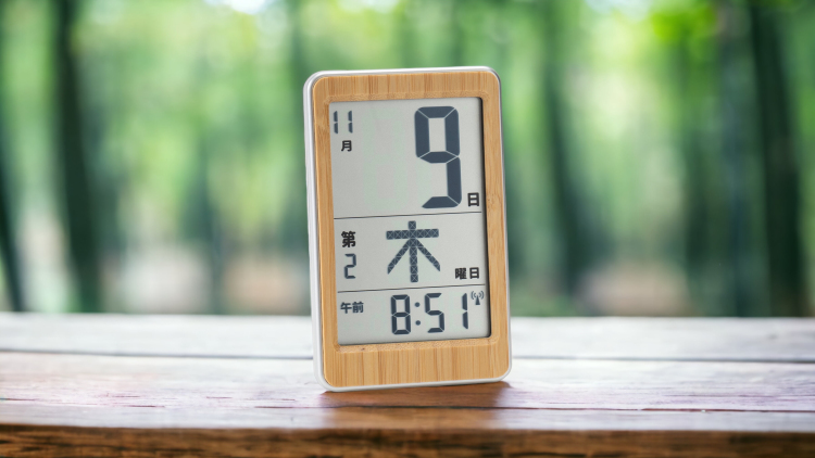 アデッソ　竹のミニ日めくり電波時計の商品画像2枚目