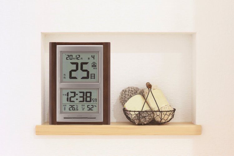 アデッソ　デジタル日めくり電波時計の商品画像6枚目