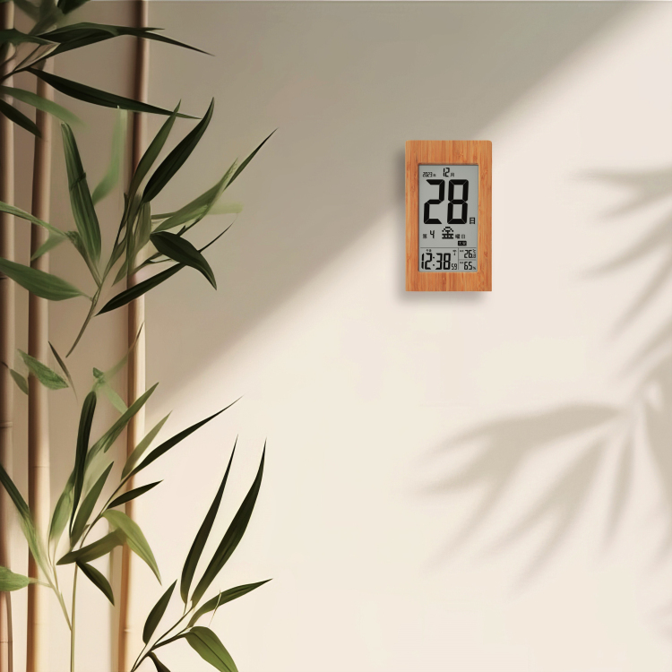 アデッソ　竹の日めくり電波時計の商品画像1枚目