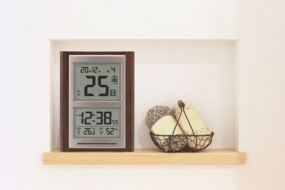 アデッソ　デジタル日めくり電波時計の商品画像6枚目