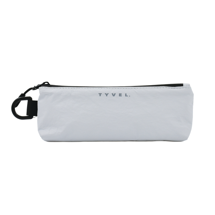 マグエックス　TYVEL．スリムポーチ　ライトグレー