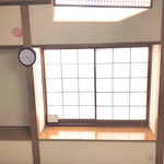 Photo : Single Room - 家賃相部屋2〜2.5万　和室個室6.9万、新宿駅まで1駅1分✨2階建一軒家