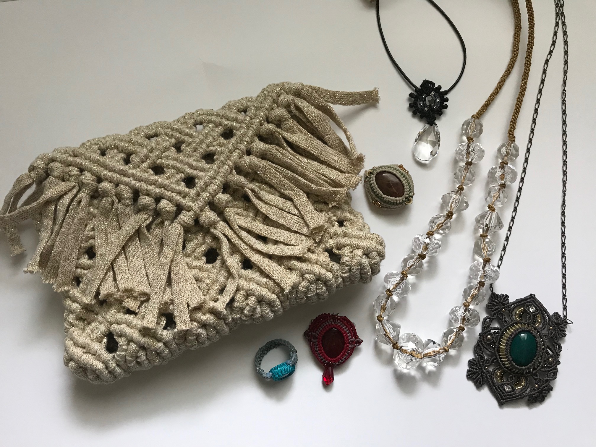 ジュエリー感覚のマクラメアクセサリー 道新文化センター