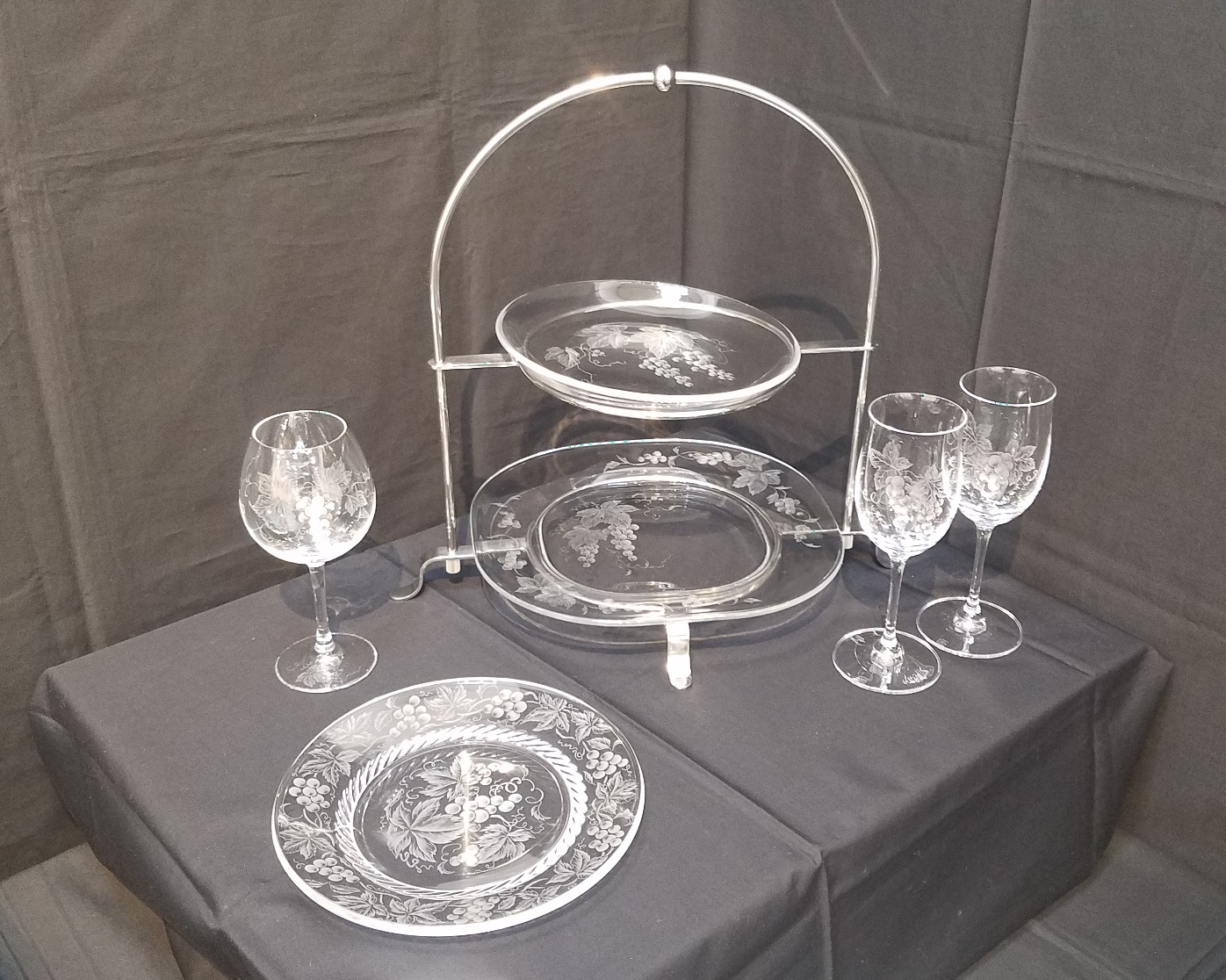 美しい手彫りガラスグラスリッツェン 道新文化センター