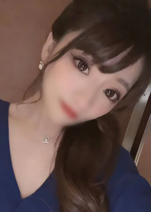  美島 エリカ 23歳