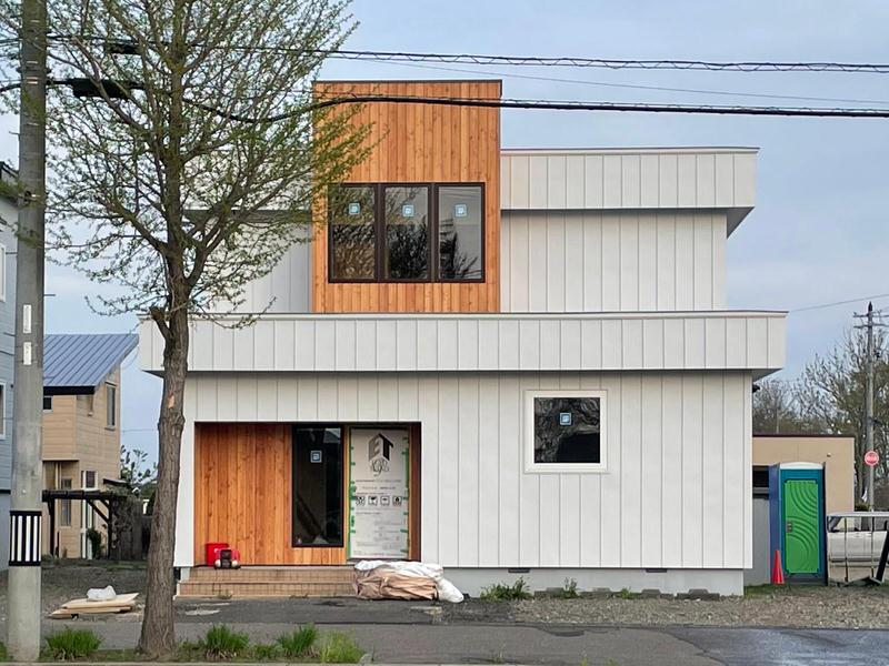 建築学科学生が漆喰塗りを体験してきました！