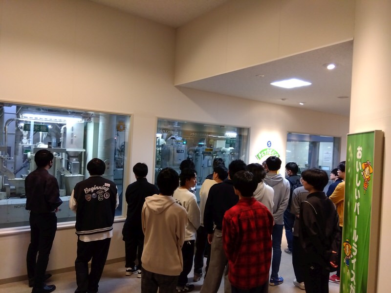 生命工学科の三年生の工場見学を実施しました